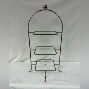 Pampered Chef Three Tiered Metal Stand | Simple Additions |Appetizer Plate Stand